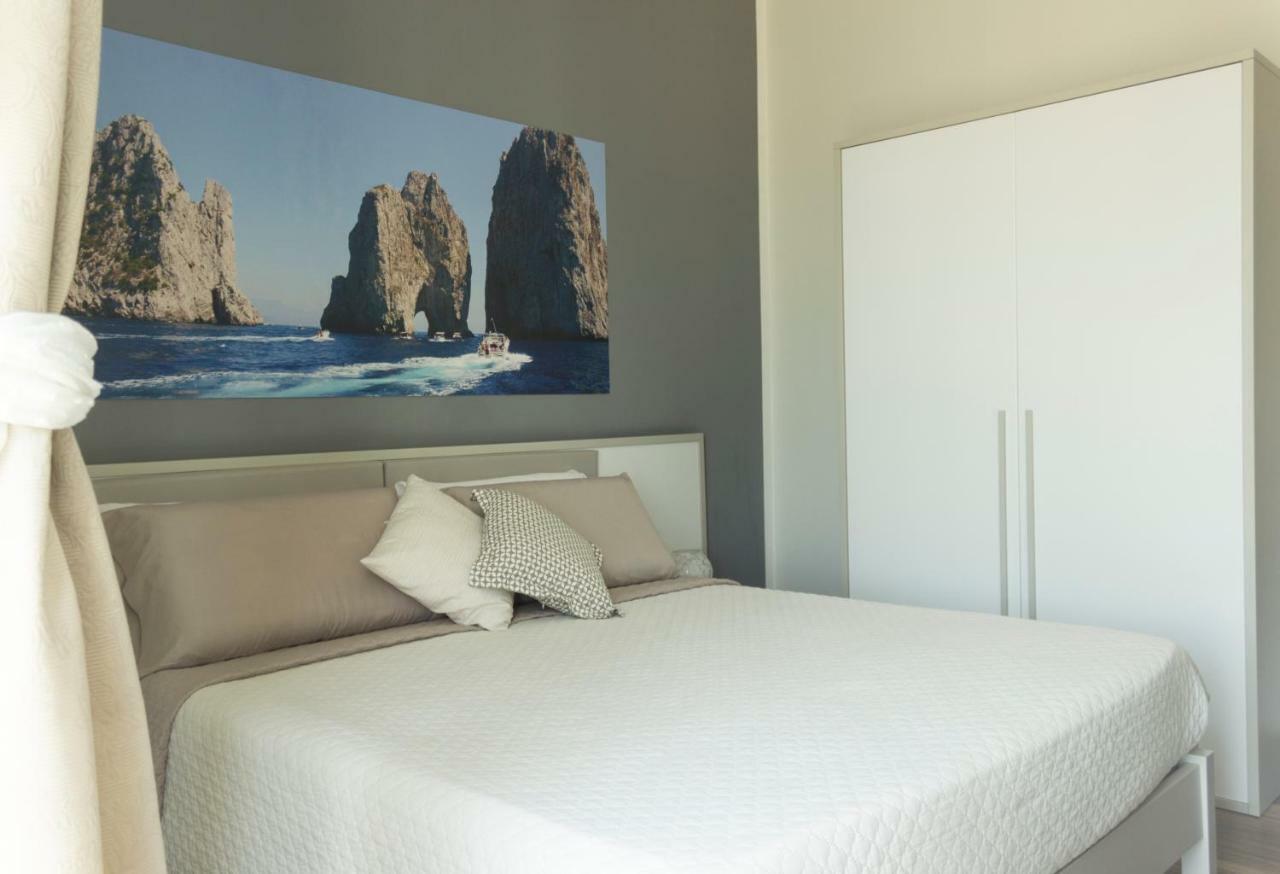 Rooms Stazione Centrale Napoli Exterior foto