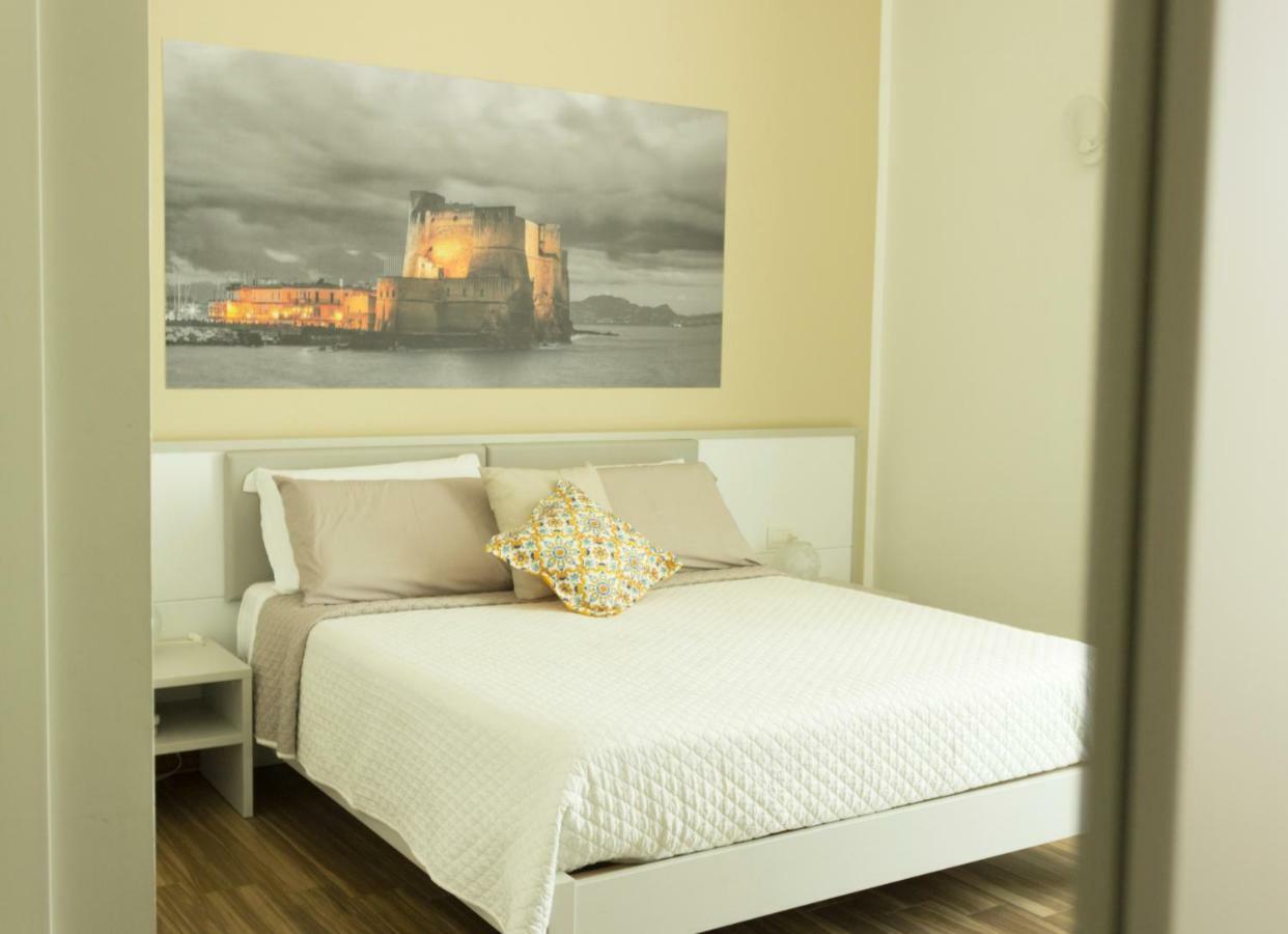 Rooms Stazione Centrale Napoli Exterior foto