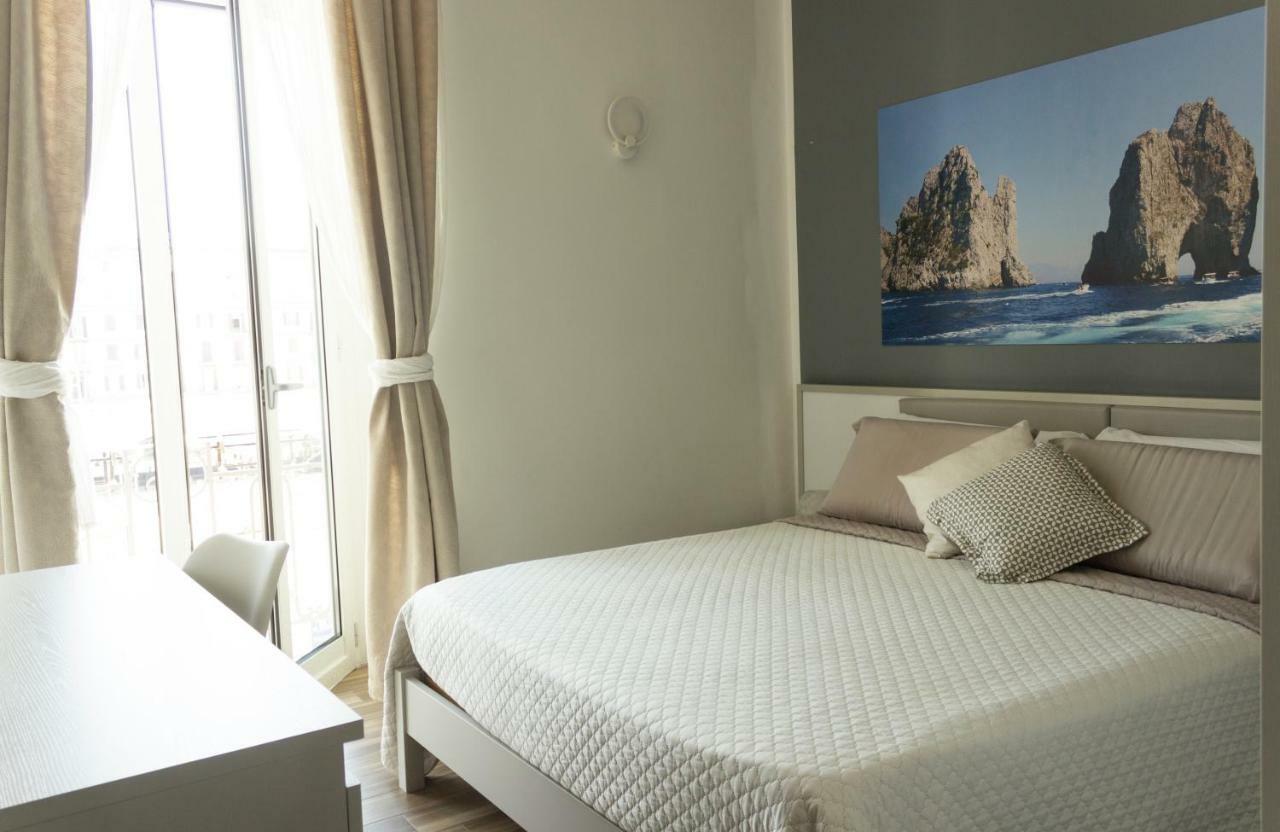 Rooms Stazione Centrale Napoli Exterior foto