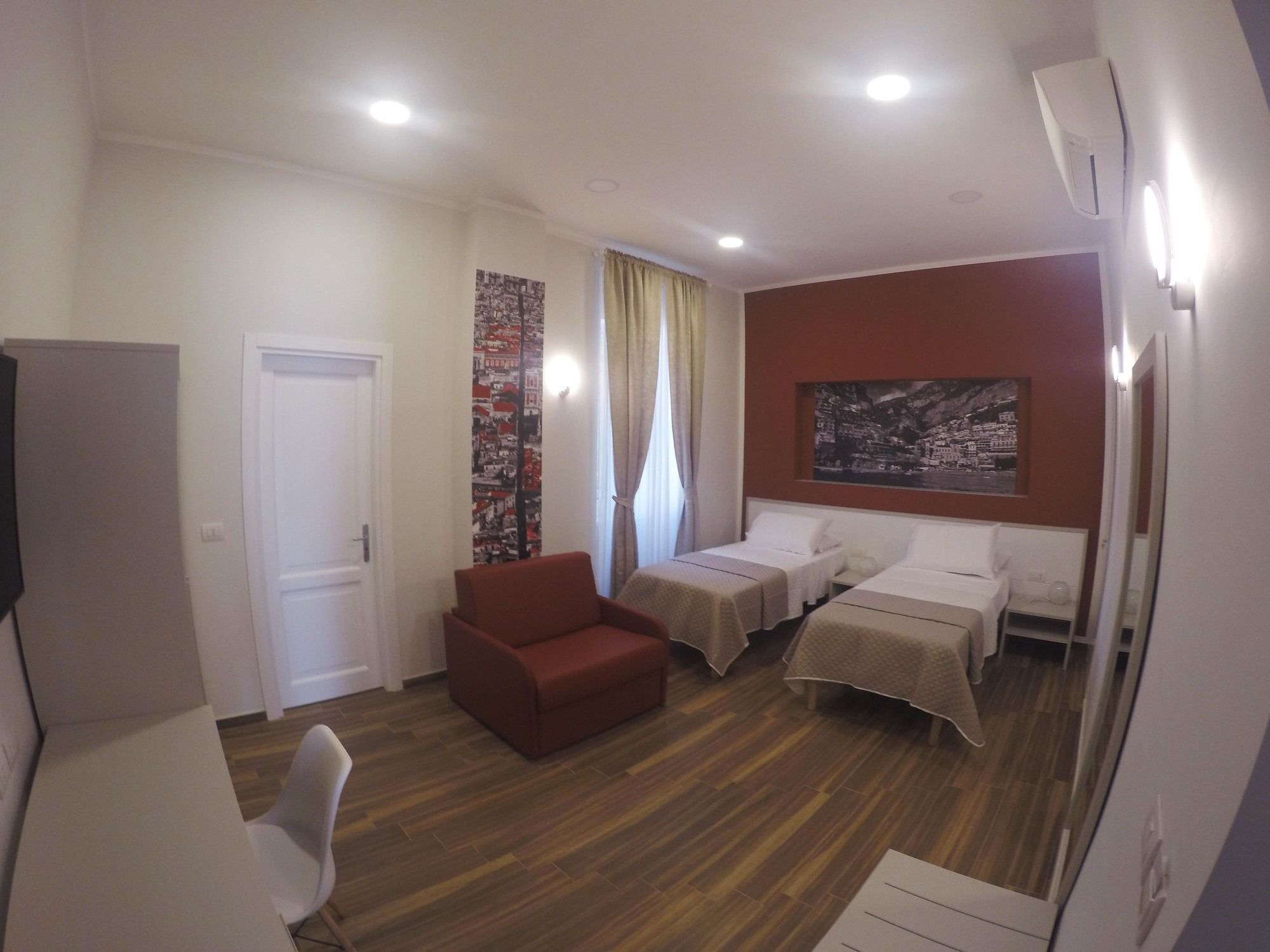 Rooms Stazione Centrale Napoli Exterior foto